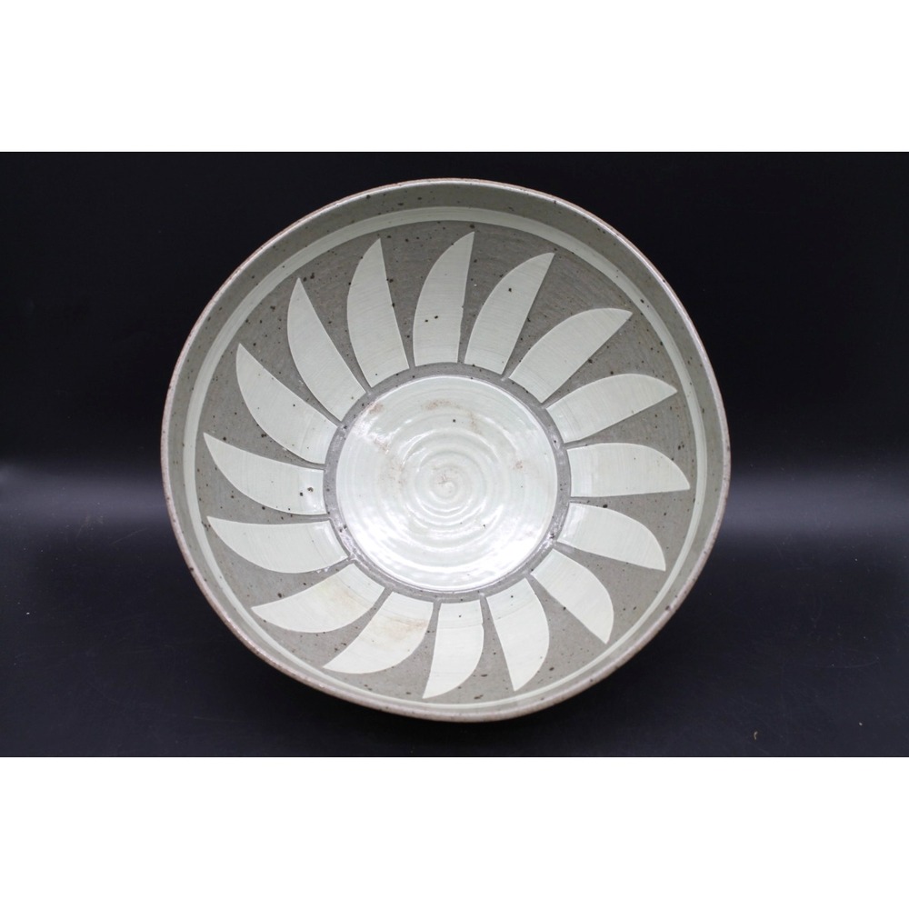 Steve Johnson Signed Iowa Studio Pottery Large 11" Bowl Sunburst Sgraffito